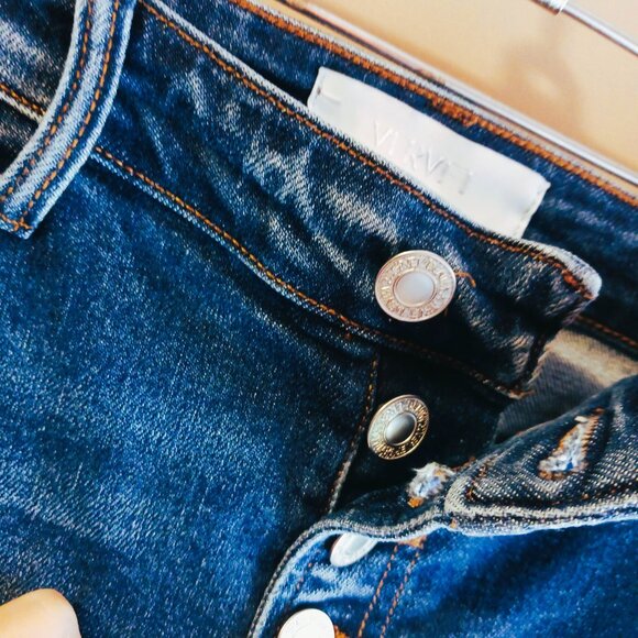 VERVET BLUE 11" rise distressed stretch button front ripped jeans Sz 31 EUC - Picture 10 of 11